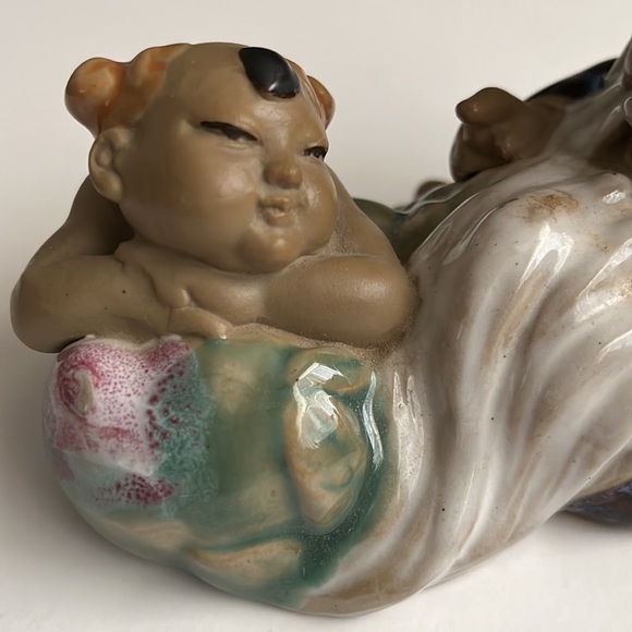 Old Chinese Dynasty Wu Cai Porcelain‎ Feng Shui Tong Zi Kid Boy Peach Statue 7” - Picture 3 of 9